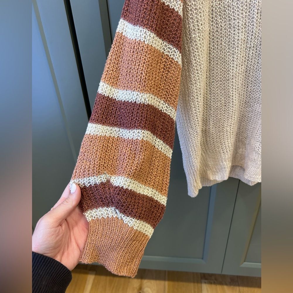 Lysticle Boutique Colorblock Cream Oversized Sweater - Picture 3 of 6